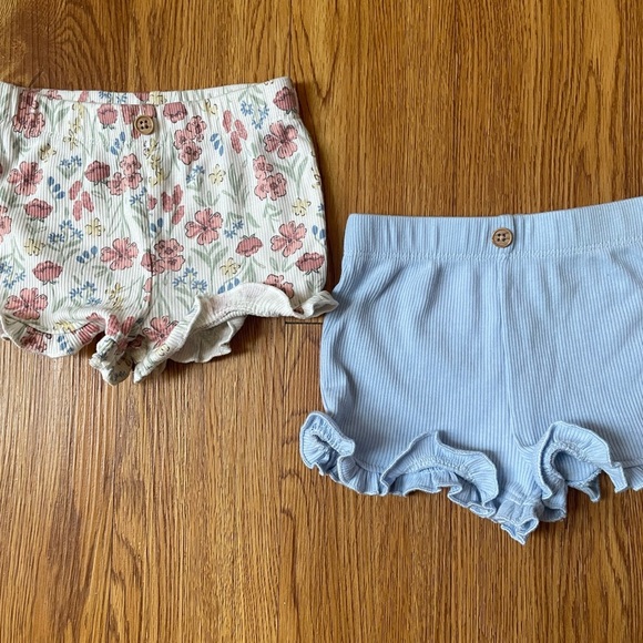 Set of 2 babygirl ruffled summer shorts - Picture 2 of 7